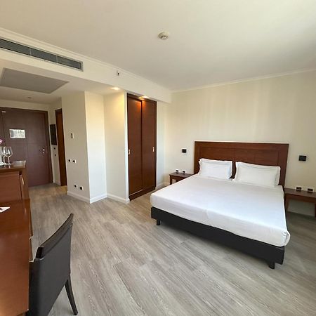 Hotel Capannelle Roma Exterior photo