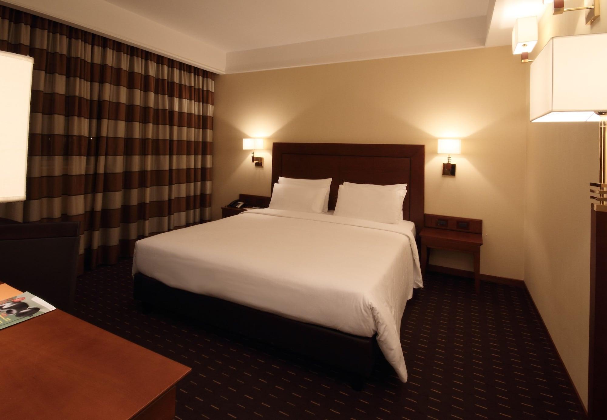 Hotel Capannelle Roma Exterior photo
