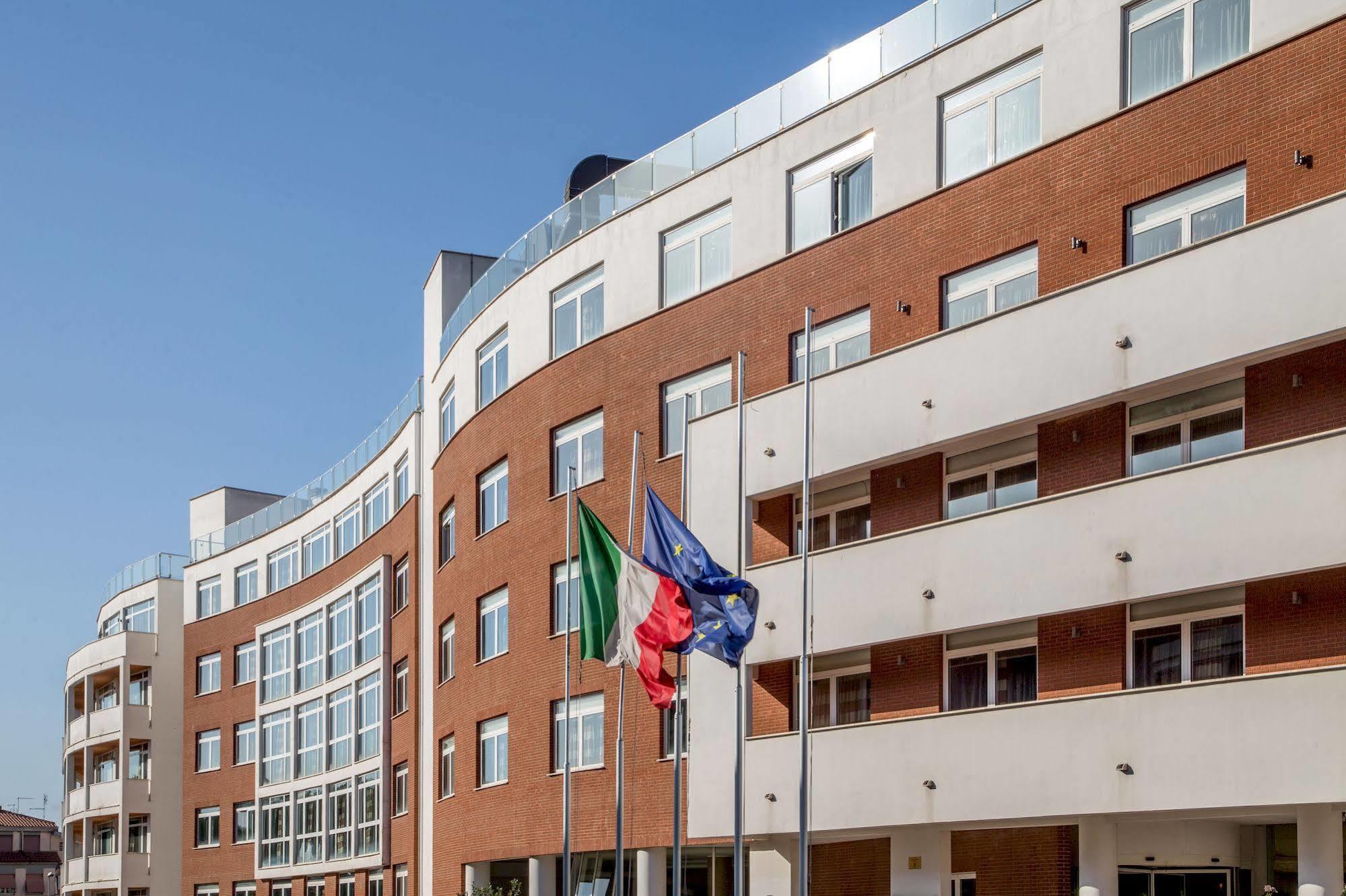 Hotel Capannelle Roma Exterior photo
