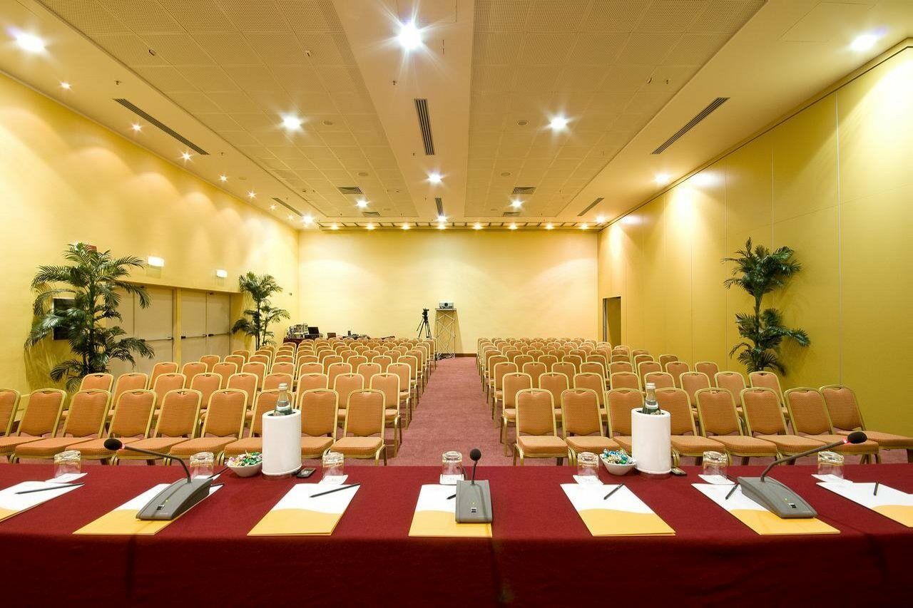 Hotel Capannelle Roma Exterior photo